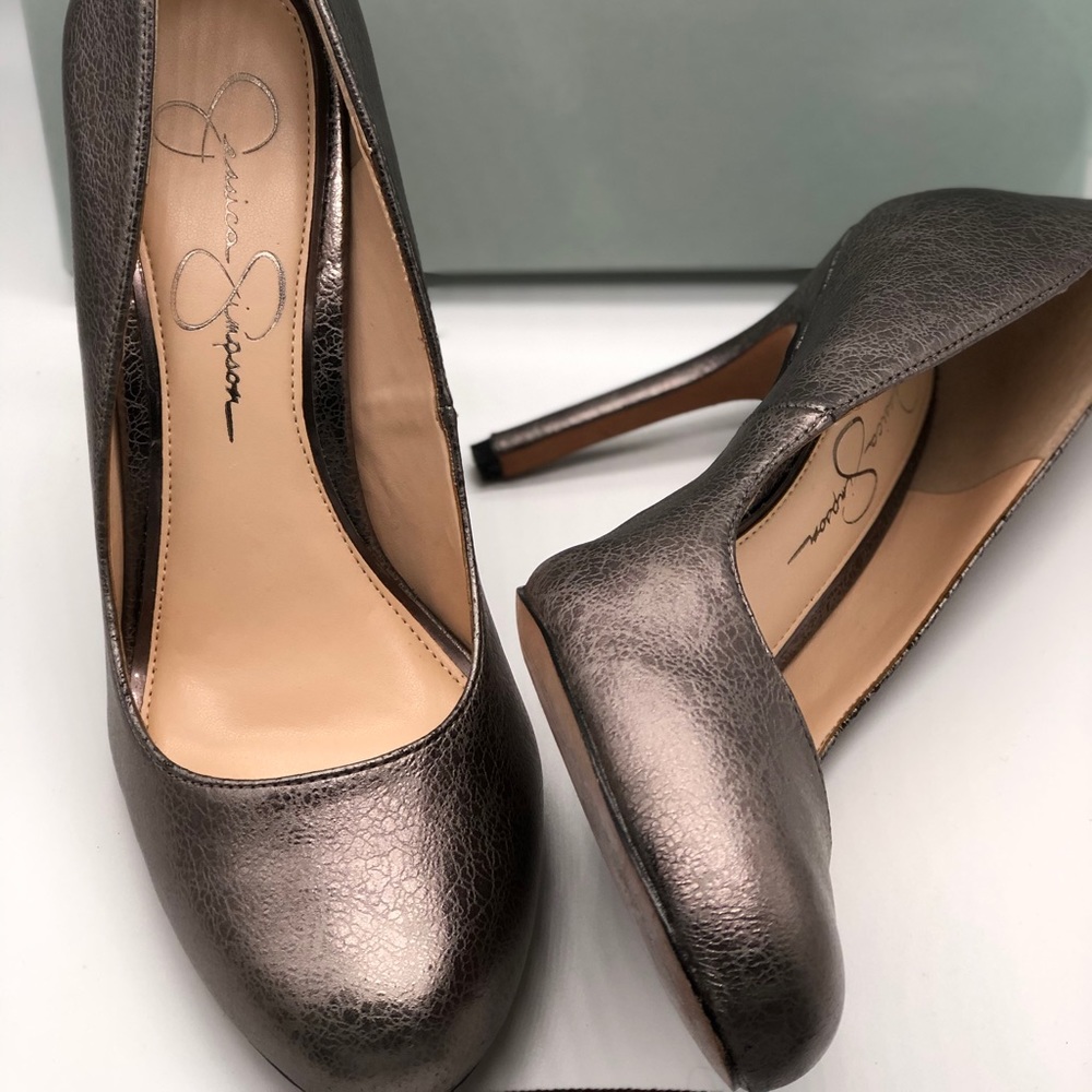 Jessica Simpson leather shoes